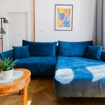Studencka Street, Next To Planty Park Апартаменты