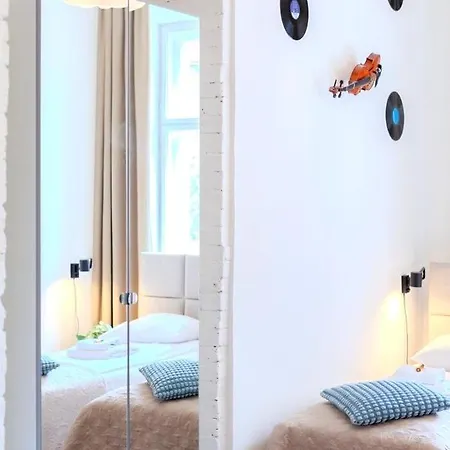 Апартаменты Studencka Street, Next To Planty Park