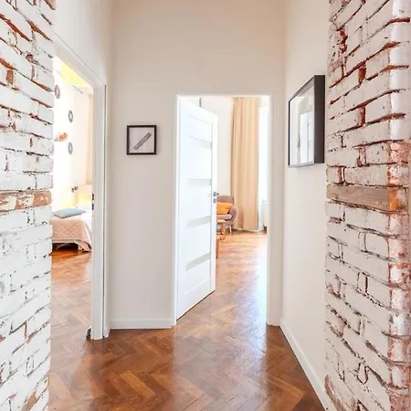 Апартаменты Studencka Street, Next To Planty Park